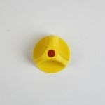 Plastic Spindle 45 Adapter For Playing Dinked 7" Records (yellow)