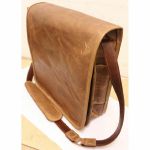 Mukatsuku Records Are Our Friends Deluxe Mid Brown Leather 12 Inch Vinyl Record Messenger Bag (vintage soft mid brown leather, holds up to 25 x 12'' records) (Juno Exclusive)