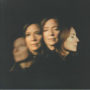 Lives Outgrown (Deluxe Edition) (B-STOCK)
