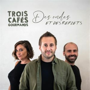Des Ondes Et Des Reflets