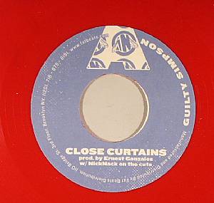Close Curtains