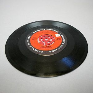 Bags Unlimited 45 RPM 7" Vinyl Record Inserts (pack of 10, red)