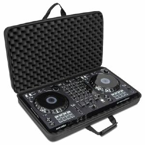 UDG Creator Controller Hardcase Extra Large MK2 For DDJ-FLX6/DDJ-1000SRT/DDJ-800/XDJ-RR/DDJ-1000/DDJ-RX/DDJ-SX3/DDJ-SX2/DDJ-SX/DDJ-S1/DDJ-T1/XDJ-AERO/XDJ-R1/KONTROL S8/DJ SC LIVE 2/MC7000/NS4FX/NS6II/NS6/MIXDECK QUAD/MIXON 8 PRO (extra large, black)