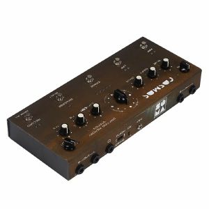 SoMa Cosmos Drifting Memory Station Effects Pedal (rusty)
