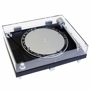AM/FM Turntable Radio (turntable design AM/FM radio in black & silver, 4 x AA battery operated and not included)