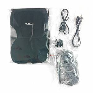 Tascam AK DR11C  Accessory Package With Audio Splitter Windshield Shoe Mount Adapter & Carry Case For DR-05/DR-07mkII/DR-40/DR-100mkII