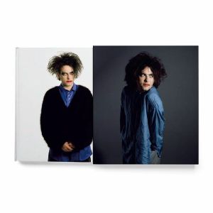 In Between Days: The Cure In Photographs 1982-2005 (Deluxe Edition)