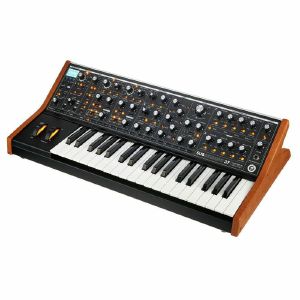 Moog Subsequent 37 Paraphonic Analogue Synthesiser