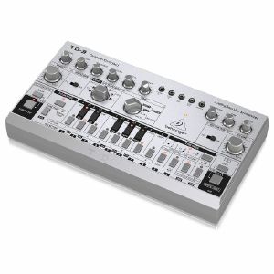 Behringer TD3 SR 303 Analogue Bass Line Synthesiser & Sequencer (silver)