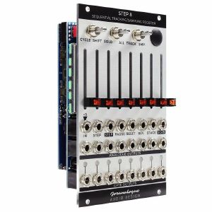 Joranalogue Step 8 Sequential Tracking/Sampling Register Module