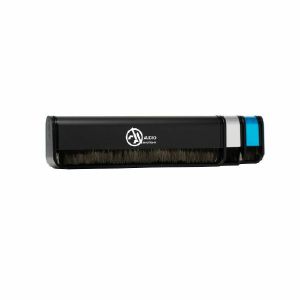 Audio Anatomy Vinyl Carbon Fibre Brush (black aluminimum, white logo)