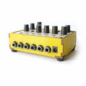 LEP Lumamix 4-Channel Resonant Mixer (wood, yellow)