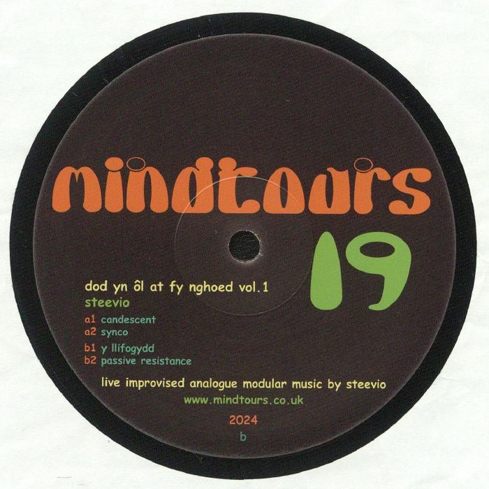 STEEVIO - Dod Yn Ol At Fy Nghoed Vol 1