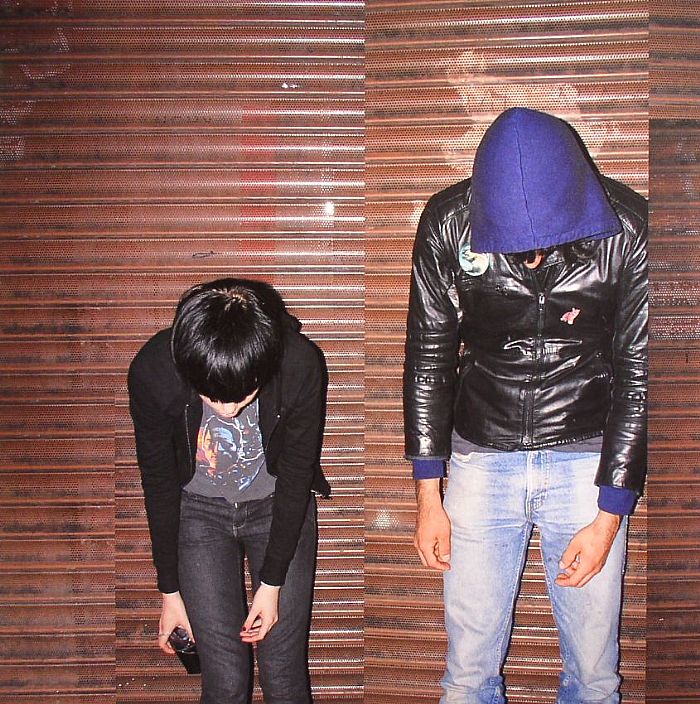 CRYSTAL CASTLES - Crystal Castles