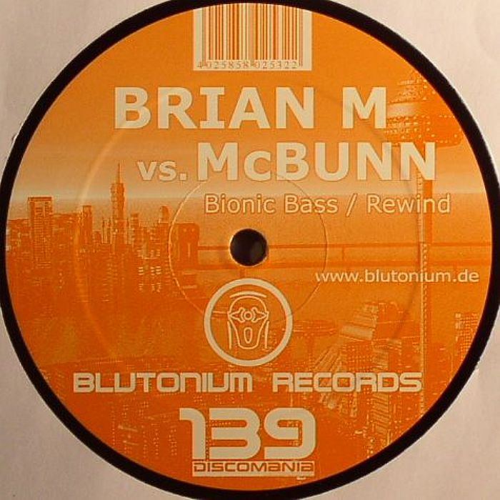 BRIAN M vs McBUNN - Bionic Bass