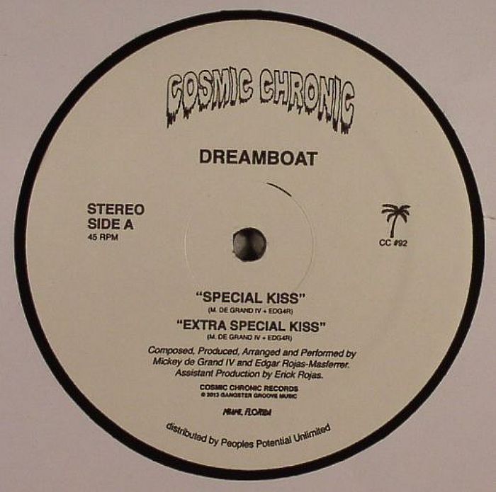 DREAMBOAT - Special Kiss