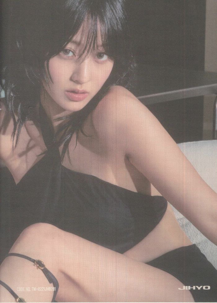 JIHYO - Zone (Y Version)
