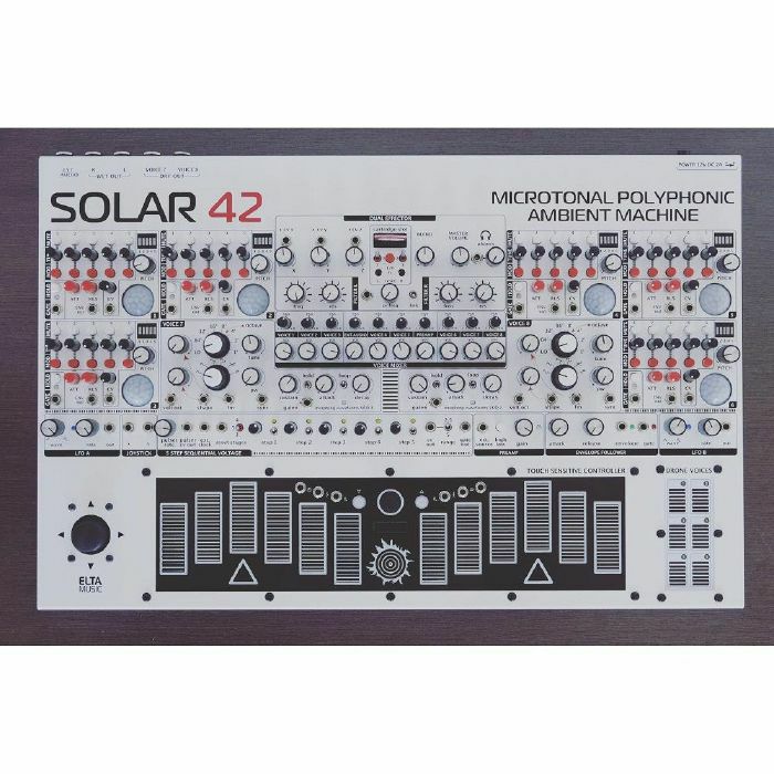 ELTA MUSIC - Elta Music Solar 42F Microtonal Polyphonic Ambient Machine Semi-Modular Analogue Synthesiser (cream) (B-STOCK)