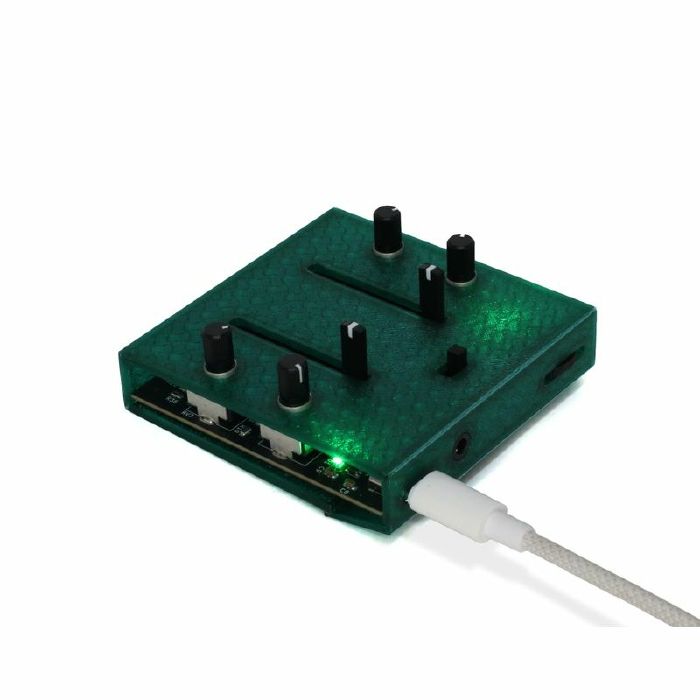 CROWS ELECTROMUSIC - Crows Electromusic LORE Two-Oscillator Analogue FM Synthesiser