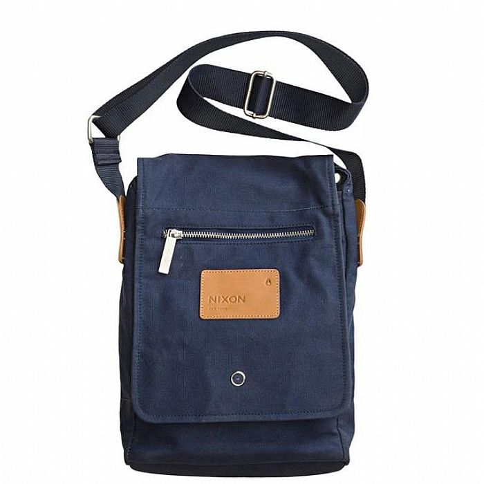 Nixon Smuggler Messenger Courier Shoulder Bag With iPad Sleeve (navy