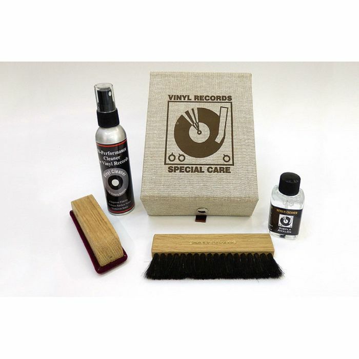 SIMPLY ANALOG - Simply Analog Deluxe Vinyl Record Cleaning Boxset With Brush Solution & Cloth (cream fabric)
