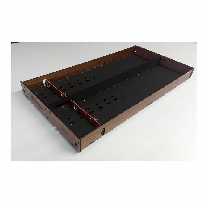 TANGIBLE WAVES - Tangible Waves AE Modular 2-Row 16x2 Standard Walnut Wood Eurorack Synth Module Case