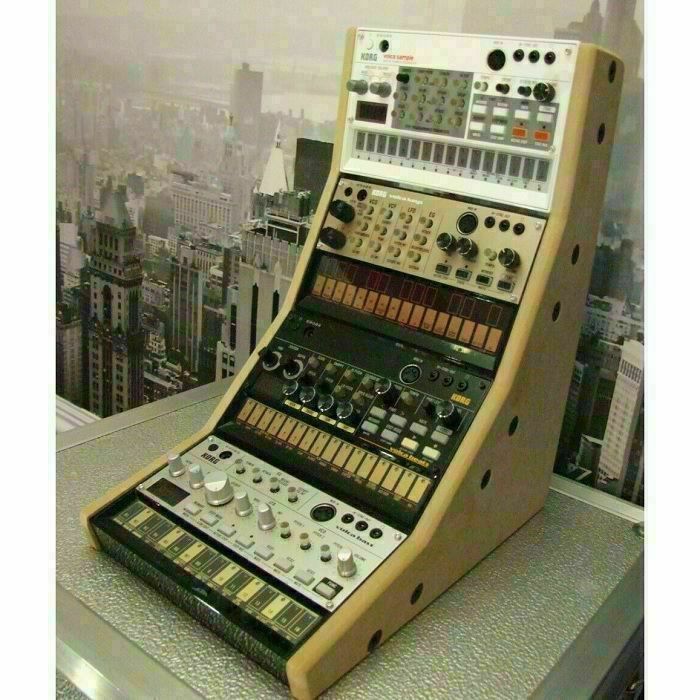 SYNTHS & WOOD - Synths & Wood Korg Volca Quad MDF Stand